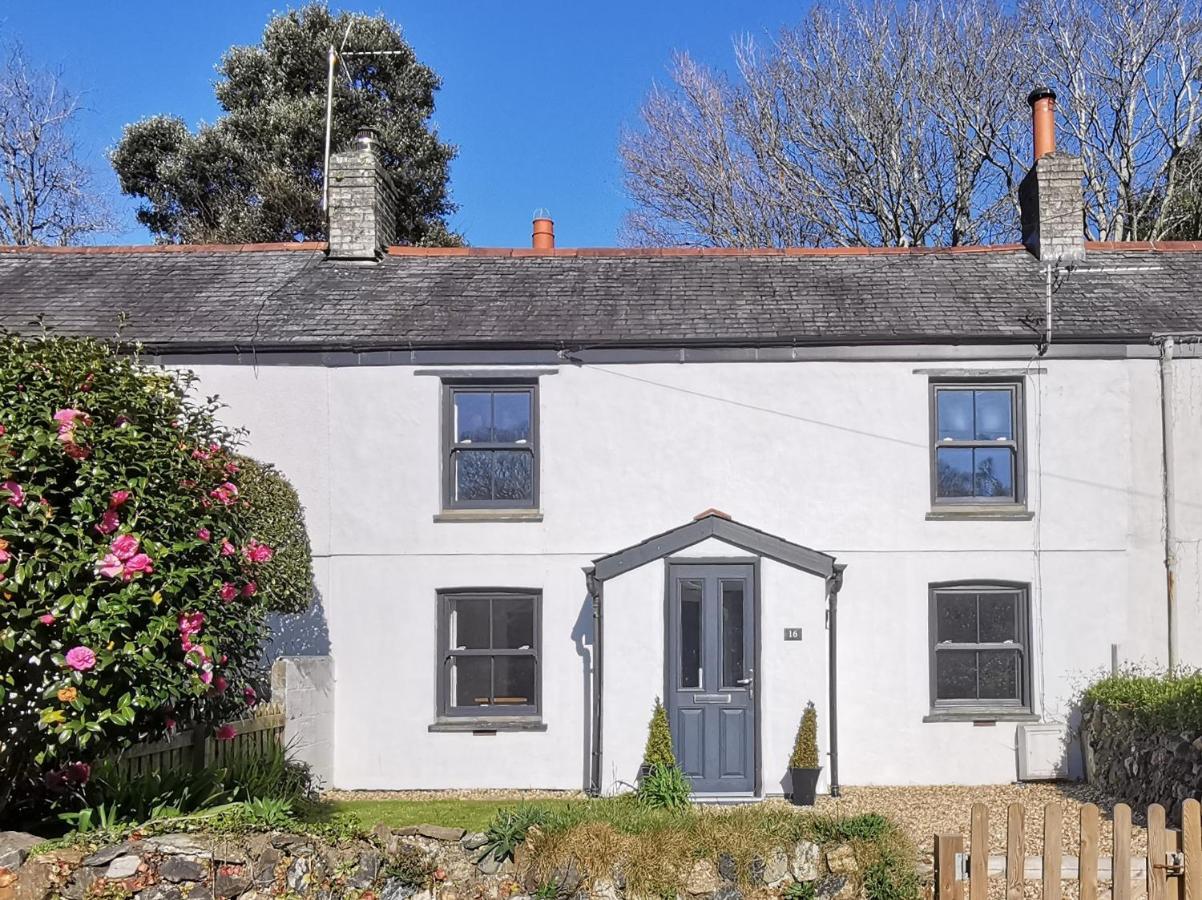 Charlestown Cottage, Woodburner, Gardens & Parking Exterior photo
